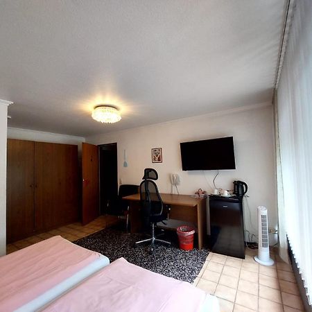 Am Hallenbad Hotel Garni Ratingen Exterior photo