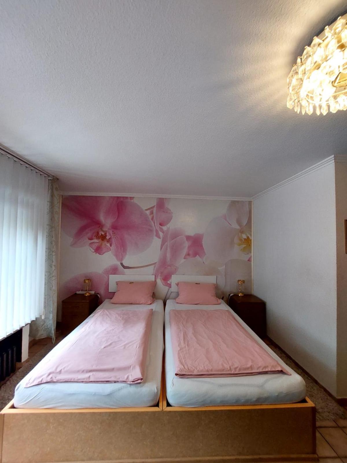 Am Hallenbad Hotel Garni Ratingen Exterior photo