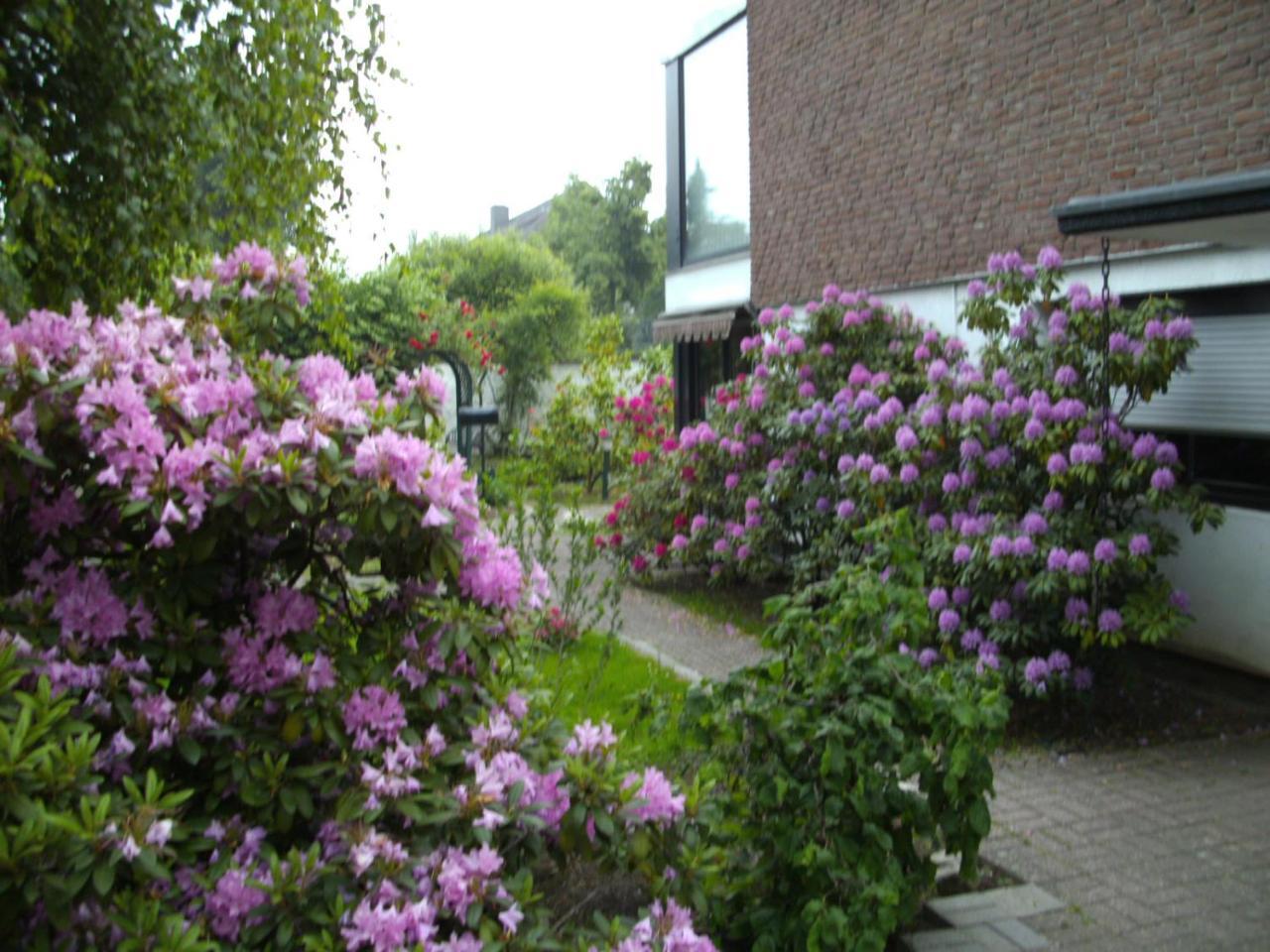 Am Hallenbad Hotel Garni Ratingen Exterior photo